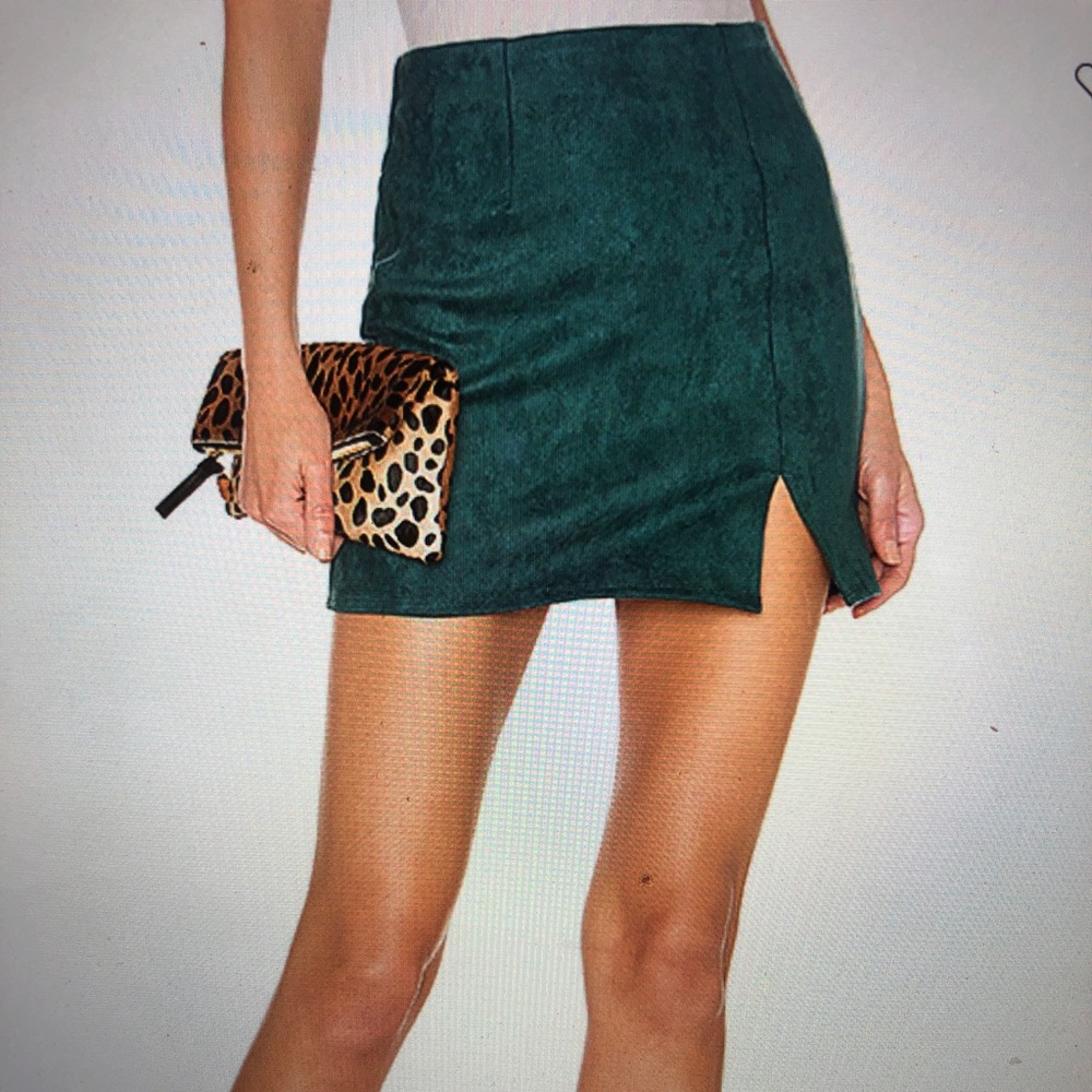 Misguided Faux Suede Split mini skirt